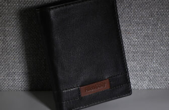 Allen Solly Men Black Genuine Leather Wallet(5 Card Slots)