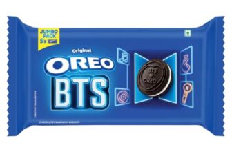 Cadbury Oreo Vanilla Flavour Creme Sandwich Biscuit Jumbo Pack, 459.25 g