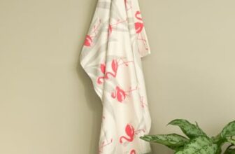 Thirsty Towel by Doctor Towels Bamboo Bath Towels 200 GSM | Quick Dry and Ultra Soft Bamboo Towels for Bath Large Size 140 x 70 cm | Antimicrobial Towels for Men & Women – Tropical Flamingo