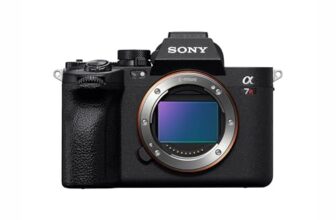 Sony Alpha ILCE-7RM5 Full-Frame High Resolution 61 MP Camera|Artificial Intelligence for Human Pose Estimation|Real-time AF for Human/Animals/Birds/Insects/Train/Cars/Aeroplanes|Movie Recording 8k 24p