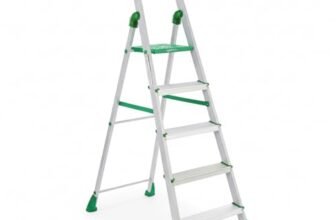 Amazon Basics Clamber Pro – Foldable Step Ladder, Firm Grip, 5 Steps (Aluminium Steps, Green & Satin)