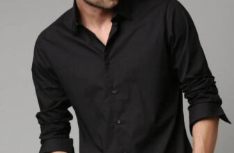 GLeo Men Solid Casual Black Shirt