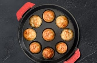 Pigeon Imperi Cast Iron Paniyaram/Appe Pan, 9 Pits, Free Silicone Grips, Pre-Seasoned,100% Toxin-Free, Naturally Nonstick, Paniyarakkal, Appam Patra, Paddu Maker,Strong & Durable, Gas & Induction