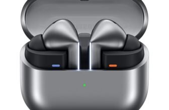 Samsung Galaxy Buds3 Pro Wireless Earbuds, Powered by Galaxy AI, IP57, Active Noise Cancellation, Adaptive Noise Control, 37hrs Battery, 360 Surround Sound, Pinch Controls, Galaxy Ecosystem, Silver
