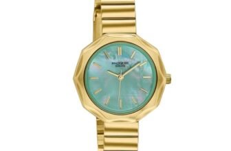 Sonata Poze 9 with Quartz Analog Green Dial IPG SS Cut fold Strap Watch for Women – SP80184YM02W