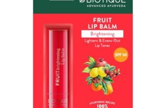 Biotique Fruit Whitening/Brightening Lip Balm | Hydrated and Nourishing Lips| Visibly Lighter Lips | Evens Out Lip Tone | De-pigmentation Balm |100% Botanical Extracts| All Skin Types | 4G
