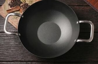 Lifelong Carbon Steel (Iron) Kadhai 24cm | High Heat Stir Fry & Bhuna Kadhai with Stainless Steel Handle | Naturally Seasoned Non-Stick Surface | Induction & Gas Compatible | Lightweight Build