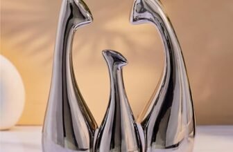 Amazon Basics Home Decor Happy Silver Deer Statue Family Piano Finish Ceramic Figures (Set of 3, Silver)