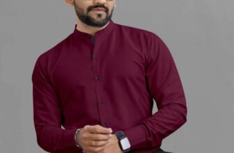 RAHUL LOOK Men Solid Casual Maroon Shirt