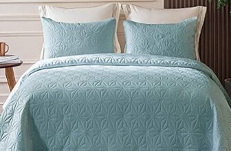 BSB HOME® 100% Cotton Ultrasonic 280 Tc Solid King Size Quilted Bed Cover/Bedsheet with 2 Pillow Covers, (Luxurious, Light Blue, 90X100 Inches, 254X228 Cm)