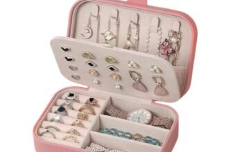 NOVEXIO Leather Jewelry Box for Earrings, Rings, Necklaces & Bracelets, Portable Travel Jewelry Organizer Case with Ring Rolls, Compact Storage Compartment, Pink Jewelry Case for Girls & Women