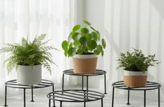 ORILEY 4 Pcs Round Plant Stand Galvanised Metal Flower Pot Holder Rust Resistant Gamla Support Corner Rack Outdoor Display Shelf for Home Garden Balcony Decoration (Black)