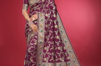 Navanari Woven, Embellished Banarasi Jacquard, Art Silk Saree(Purple)