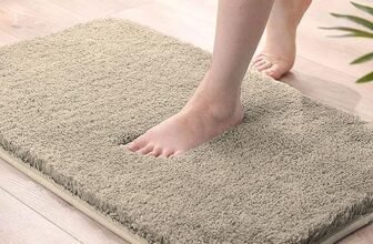 LUXE HOME INTERNATIONAL Microfiber Luxe Home Bath Mat Super Soft Non Slip Vegas Mats For Bathroom, Kitchen, Bedroom, And Door (40X60 Cm, Beige) Pack Of 1, Rectangular