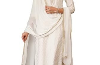 Janasya Women’s Off White Chanderi Silk Gold Zari Yoke Embroidered Straight Kurta Set(JAB25ST02849-M)