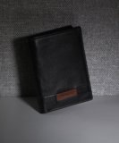 Allen Solly Men Black Genuine Leather Wallet(5 Card Slots)