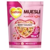 Saffola Muesli Berry Crunch with Flavour Pops, 450 gm | 15 in 1 Fruit and Nuts, Seeds, Millet & more | Cereals for breakfast rich with wholegrain, protein, fibre