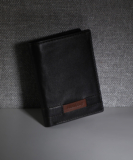 Allen Solly Men Black Genuine Leather Wallet(5 Card Slots)